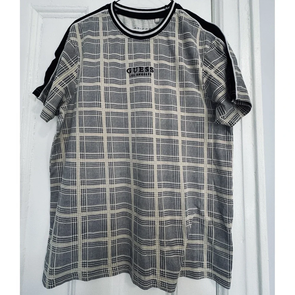 GUESS Plaid Logo Men's T-Shirt Medium Tan Black White Short Sleeve - Picture 3 of 4